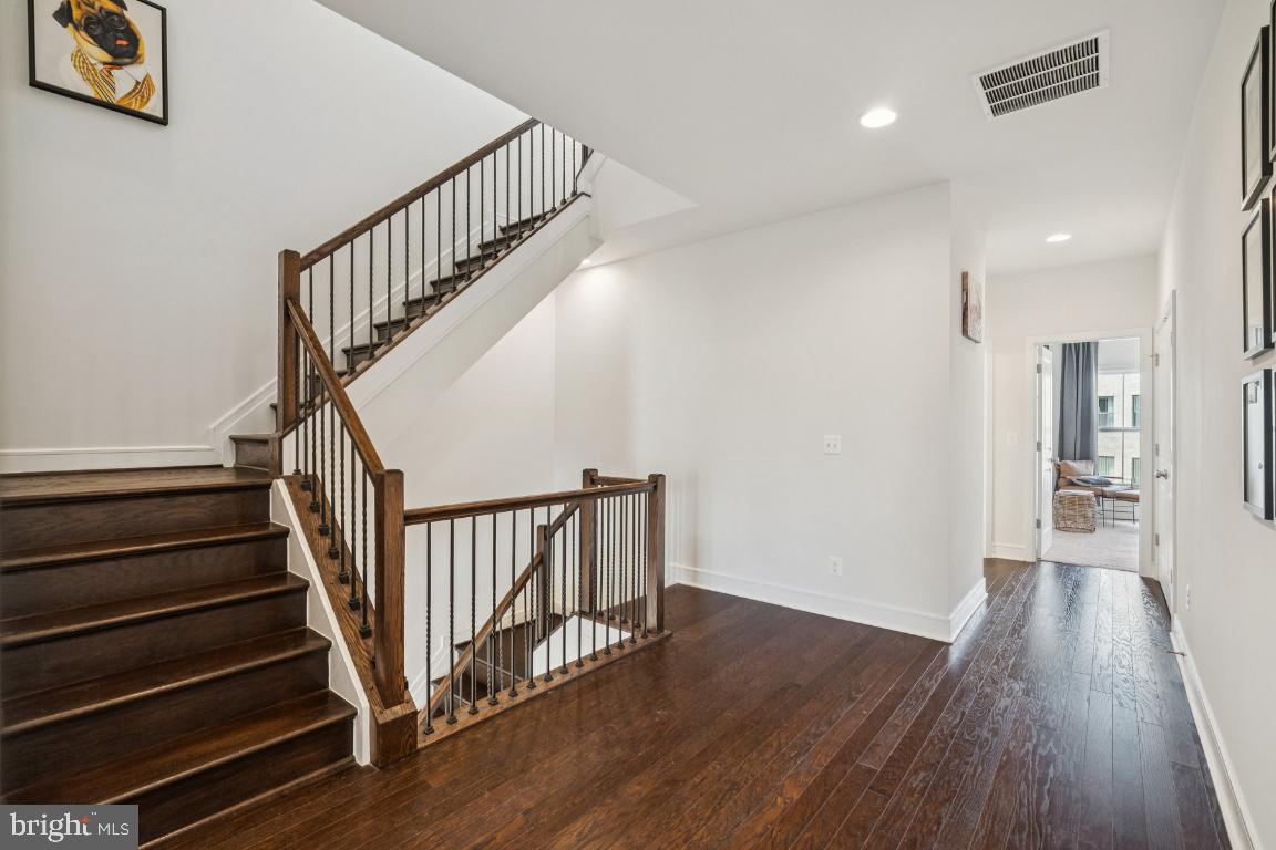 23056 SULLIVANS COVE SQ, BRAMBLETON, Virginia 20148, 3 Bedrooms Bedrooms, ,2 BathroomsBathrooms,Residential,For sale,23056 SULLIVANS COVE SQ,VALO2107926 MLS # VALO2107926