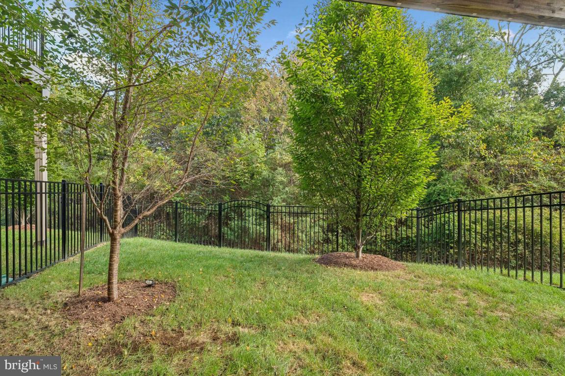 23056 SULLIVANS COVE SQ, BRAMBLETON, Virginia 20148, 3 Bedrooms Bedrooms, ,2 BathroomsBathrooms,Residential,For sale,23056 SULLIVANS COVE SQ,VALO2107926 MLS # VALO2107926