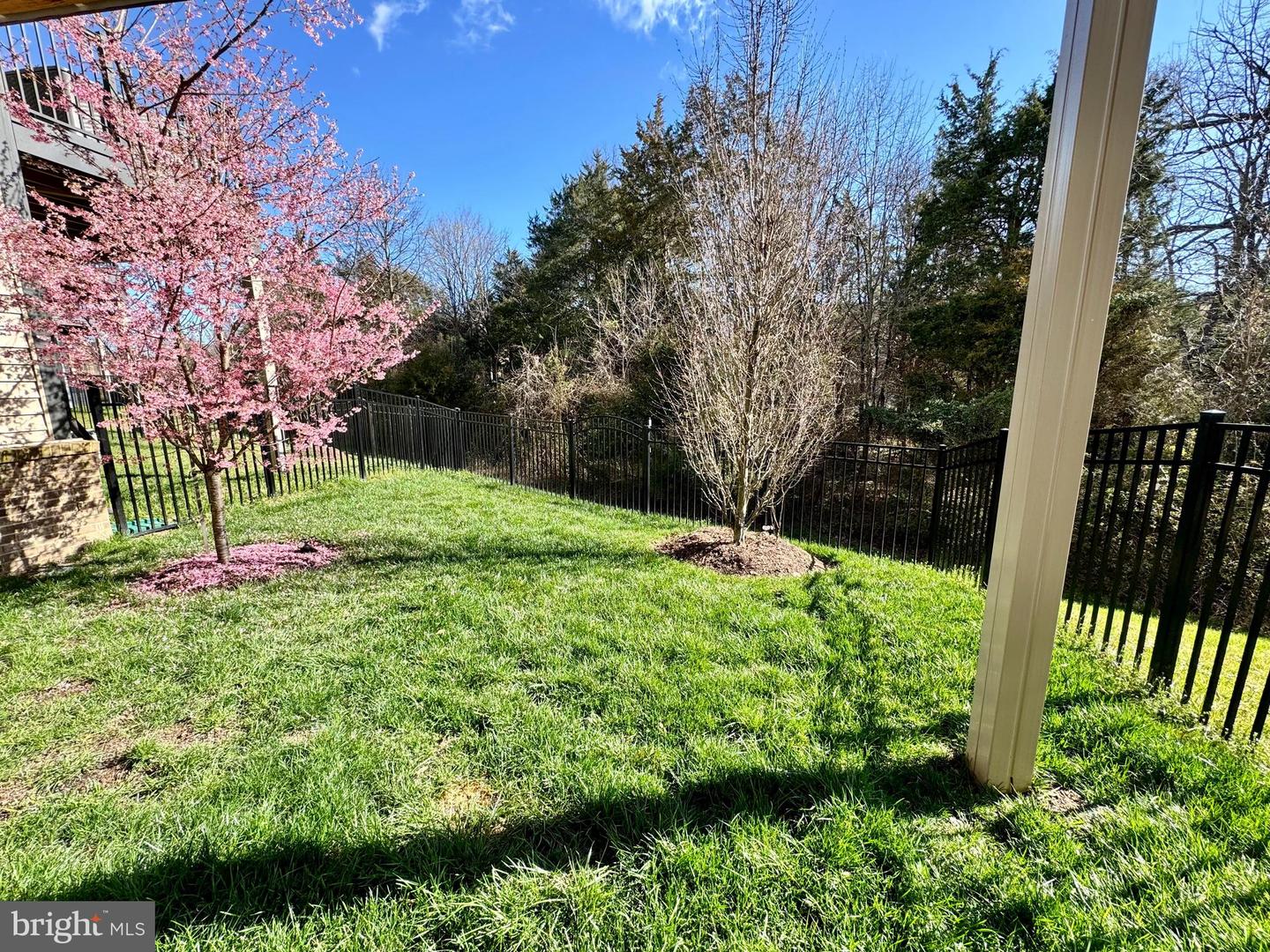 23056 SULLIVANS COVE SQ, BRAMBLETON, Virginia 20148, 3 Bedrooms Bedrooms, ,2 BathroomsBathrooms,Residential,For sale,23056 SULLIVANS COVE SQ,VALO2107926 MLS # VALO2107926