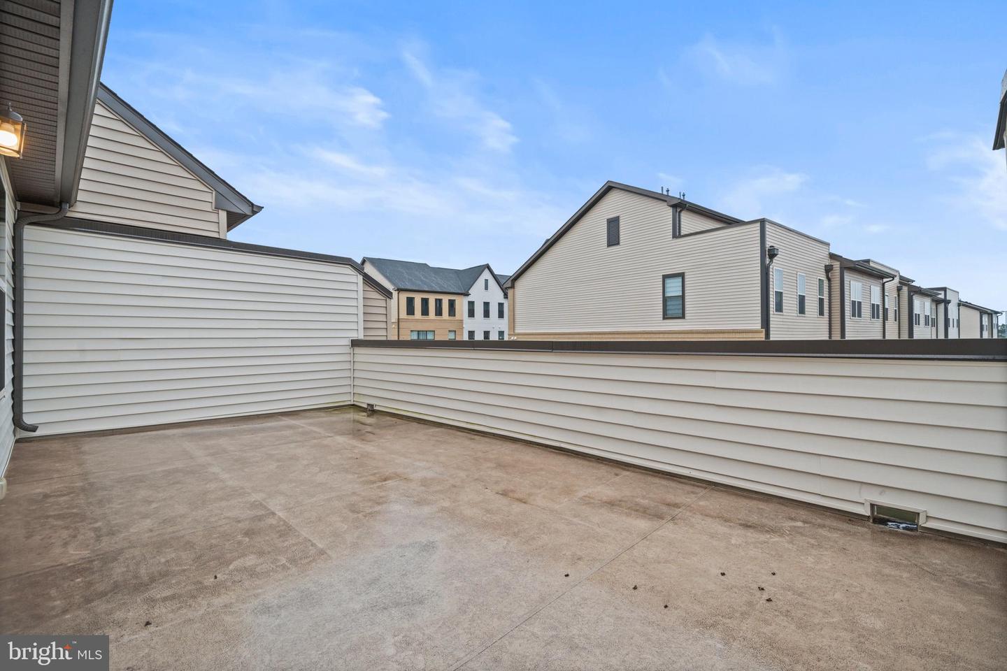 14303 YESLER AVE, CHANTILLY, Virginia 20151, 3 Bedrooms Bedrooms, 8 Rooms Rooms,3 BathroomsBathrooms,Residential,For sale,14303 YESLER AVE,VAFX2270114 MLS # VAFX2270114