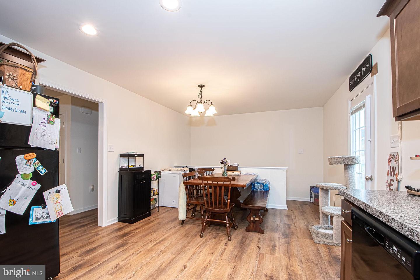 21 LILLEIGH CT, MAURERTOWN, Virginia 22644, 3 Bedrooms Bedrooms, 5 Rooms Rooms,2 BathroomsBathrooms,Residential,For sale,21 LILLEIGH CT,VASH2012664 MLS # VASH2012664