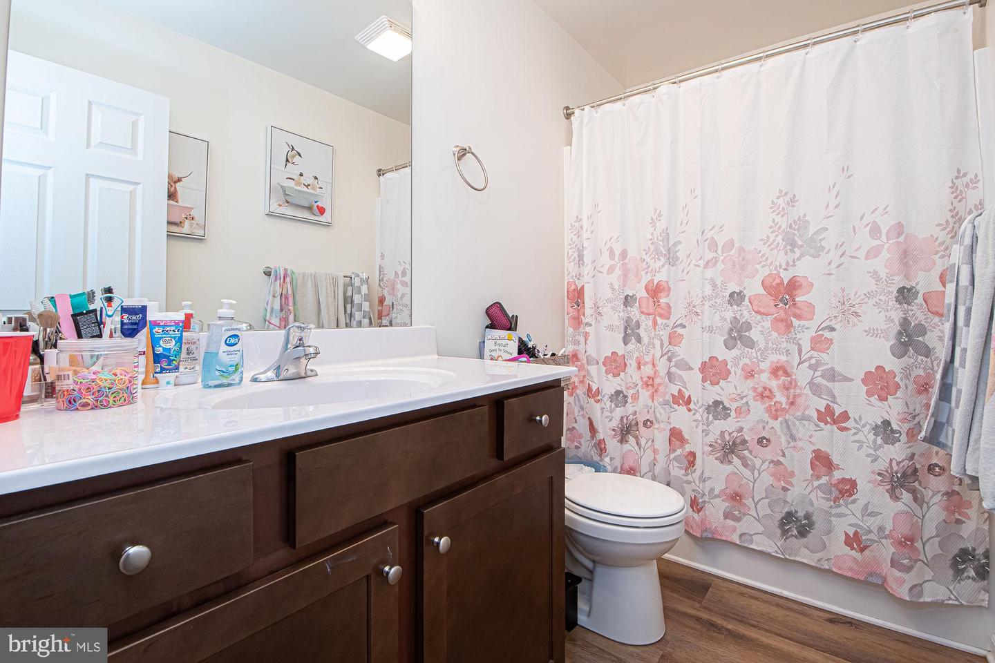 21 LILLEIGH CT, MAURERTOWN, Virginia 22644, 3 Bedrooms Bedrooms, 5 Rooms Rooms,2 BathroomsBathrooms,Residential,For sale,21 LILLEIGH CT,VASH2012664 MLS # VASH2012664
