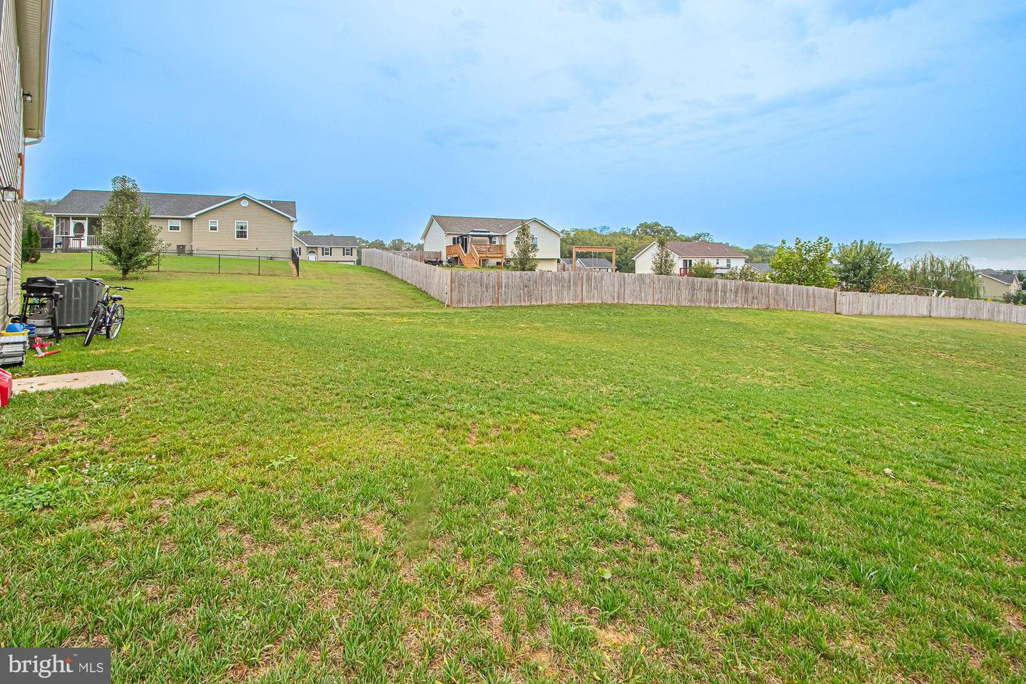 21 LILLEIGH CT, MAURERTOWN, Virginia 22644, 3 Bedrooms Bedrooms, 5 Rooms Rooms,2 BathroomsBathrooms,Residential,For sale,21 LILLEIGH CT,VASH2012664 MLS # VASH2012664
