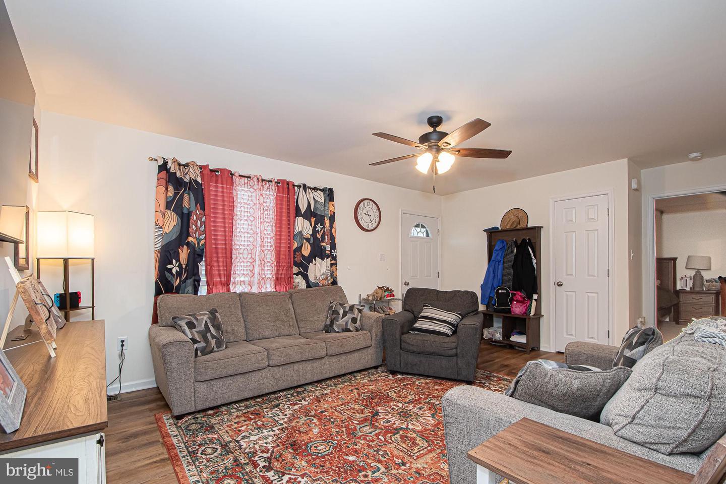 21 LILLEIGH CT, MAURERTOWN, Virginia 22644, 3 Bedrooms Bedrooms, 5 Rooms Rooms,2 BathroomsBathrooms,Residential,For sale,21 LILLEIGH CT,VASH2012664 MLS # VASH2012664
