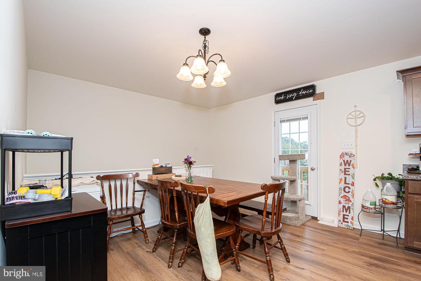 21 LILLEIGH CT, MAURERTOWN, Virginia 22644, 3 Bedrooms Bedrooms, 5 Rooms Rooms,2 BathroomsBathrooms,Residential,For sale,21 LILLEIGH CT,VASH2012664 MLS # VASH2012664
