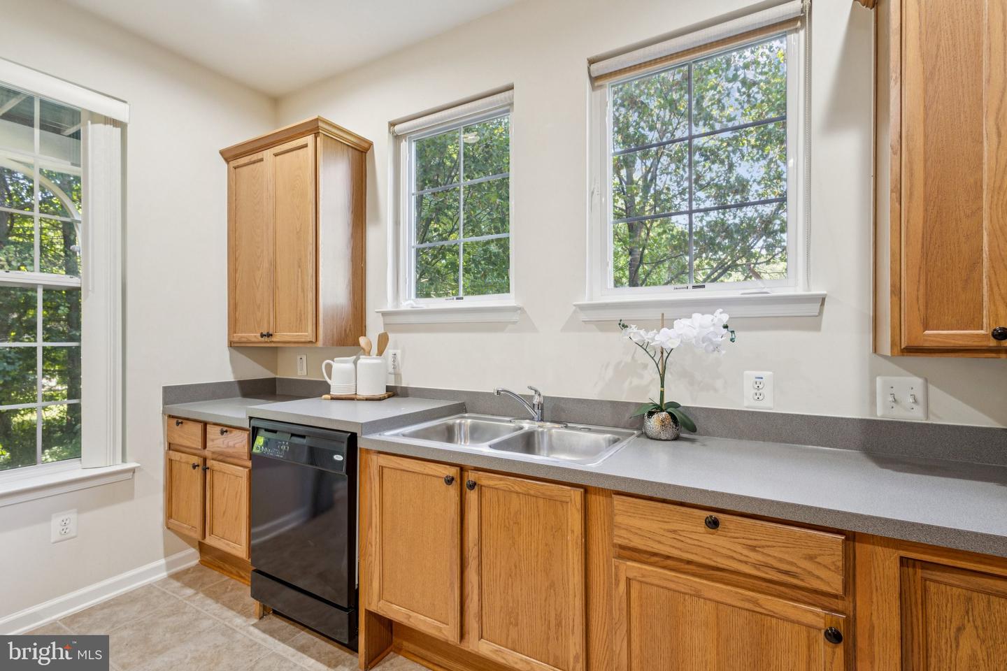 14000 GREENDALE DR, WOODBRIDGE, Virginia 22191, 3 Bedrooms Bedrooms, ,2 BathroomsBathrooms,Residential,For sale,14000 GREENDALE DR,VAPW2105122 MLS # VAPW2105122