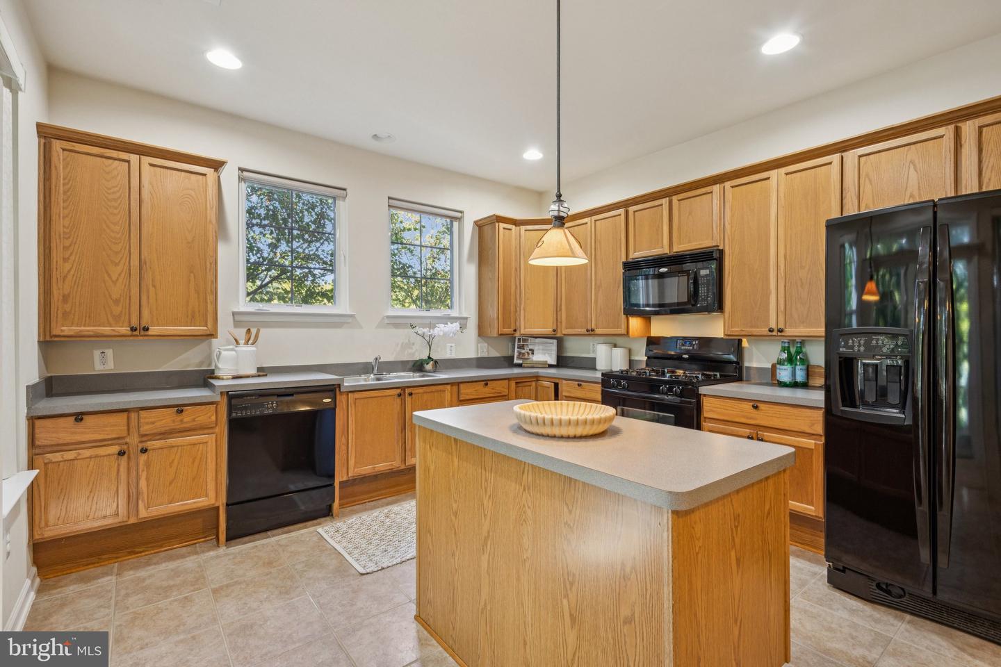 14000 GREENDALE DR, WOODBRIDGE, Virginia 22191, 3 Bedrooms Bedrooms, ,2 BathroomsBathrooms,Residential,For sale,14000 GREENDALE DR,VAPW2105122 MLS # VAPW2105122