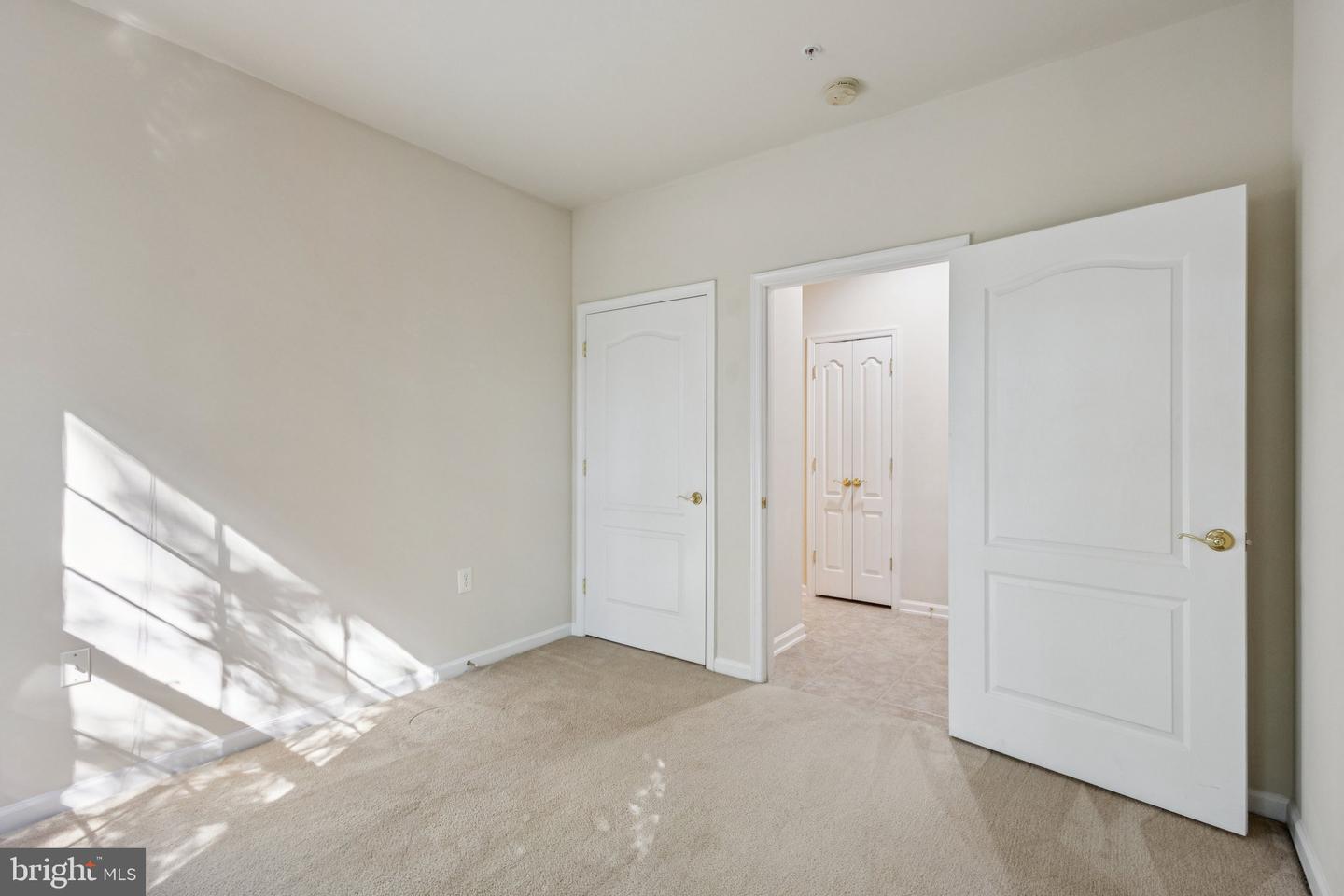 14000 GREENDALE DR, WOODBRIDGE, Virginia 22191, 3 Bedrooms Bedrooms, ,2 BathroomsBathrooms,Residential,For sale,14000 GREENDALE DR,VAPW2105122 MLS # VAPW2105122