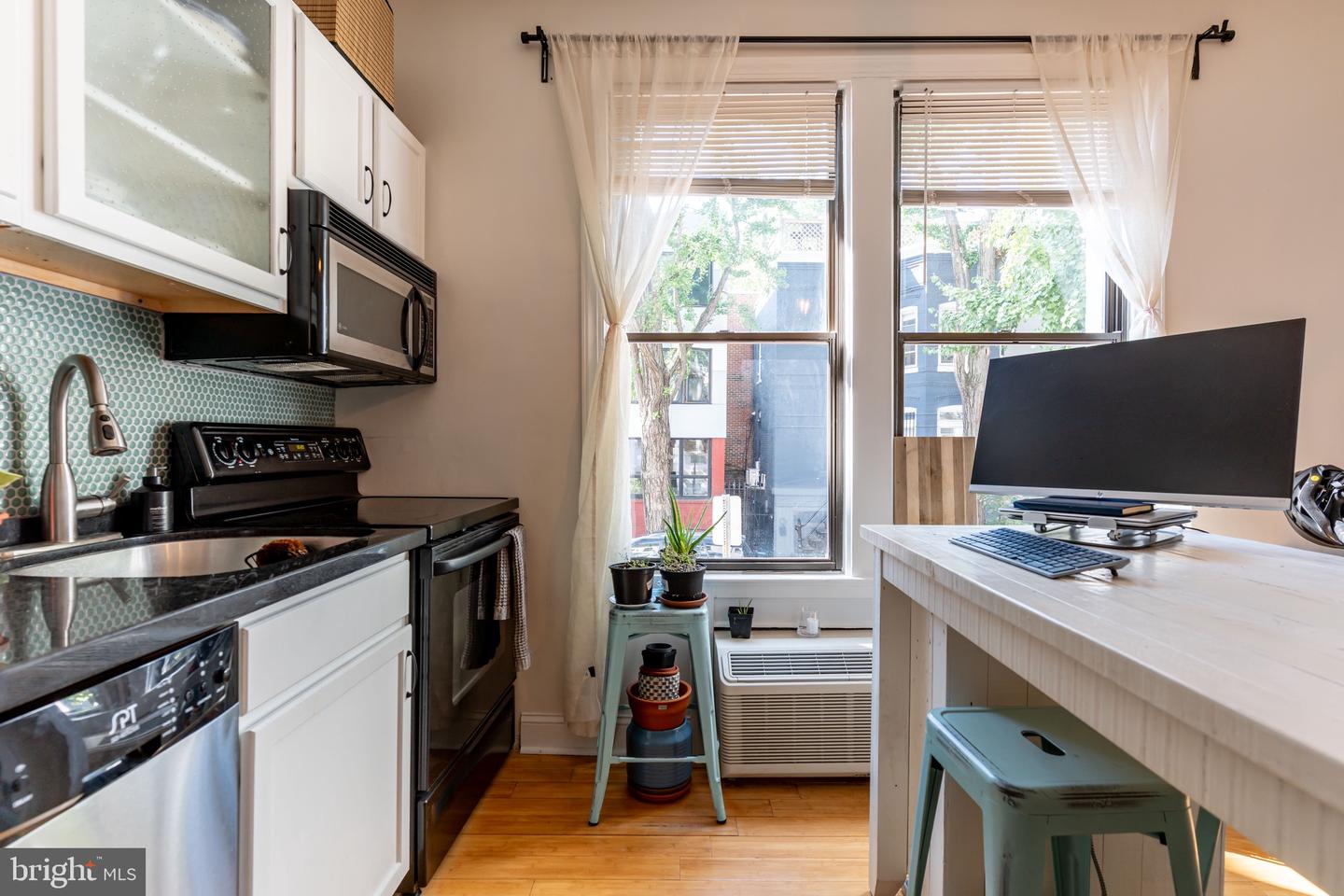 1822 15TH ST NW #103, WASHINGTON, District Of Columbia 20009, ,1 BathroomBathrooms,Residential,For sale,1822 15TH ST NW #103,DCDC2224930 MLS # DCDC2224930