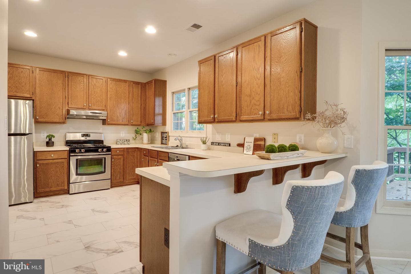 8004 CHIPPENHAM CT, FAIRFAX STATION, Virginia 22039, 4 Bedrooms Bedrooms, ,2 BathroomsBathrooms,Residential,For sale,8004 CHIPPENHAM CT,VAFX2270094 MLS # VAFX2270094