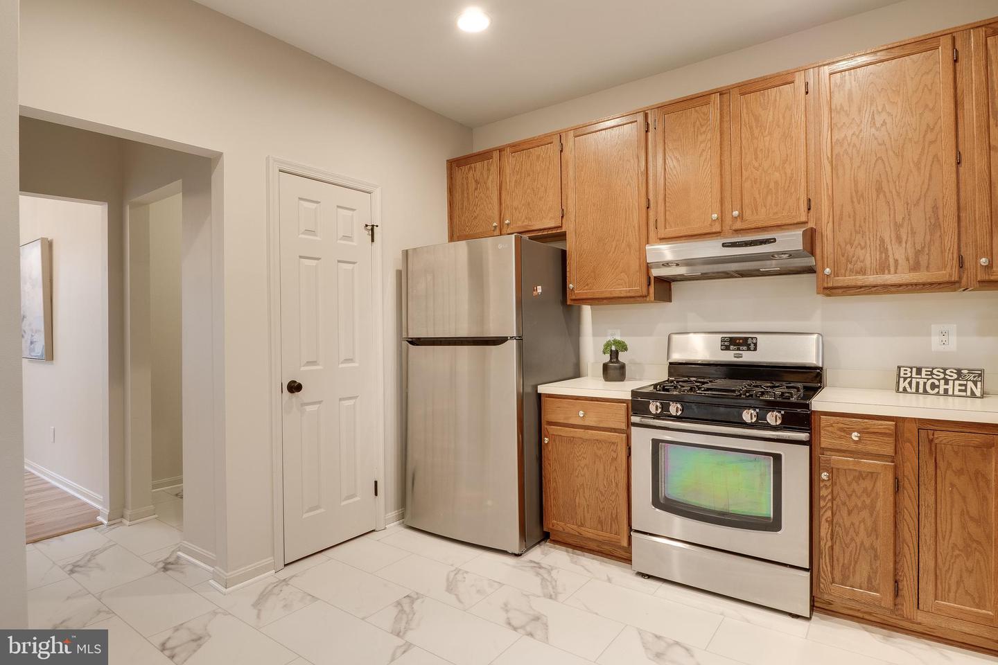 8004 CHIPPENHAM CT, FAIRFAX STATION, Virginia 22039, 4 Bedrooms Bedrooms, ,2 BathroomsBathrooms,Residential,For sale,8004 CHIPPENHAM CT,VAFX2270094 MLS # VAFX2270094