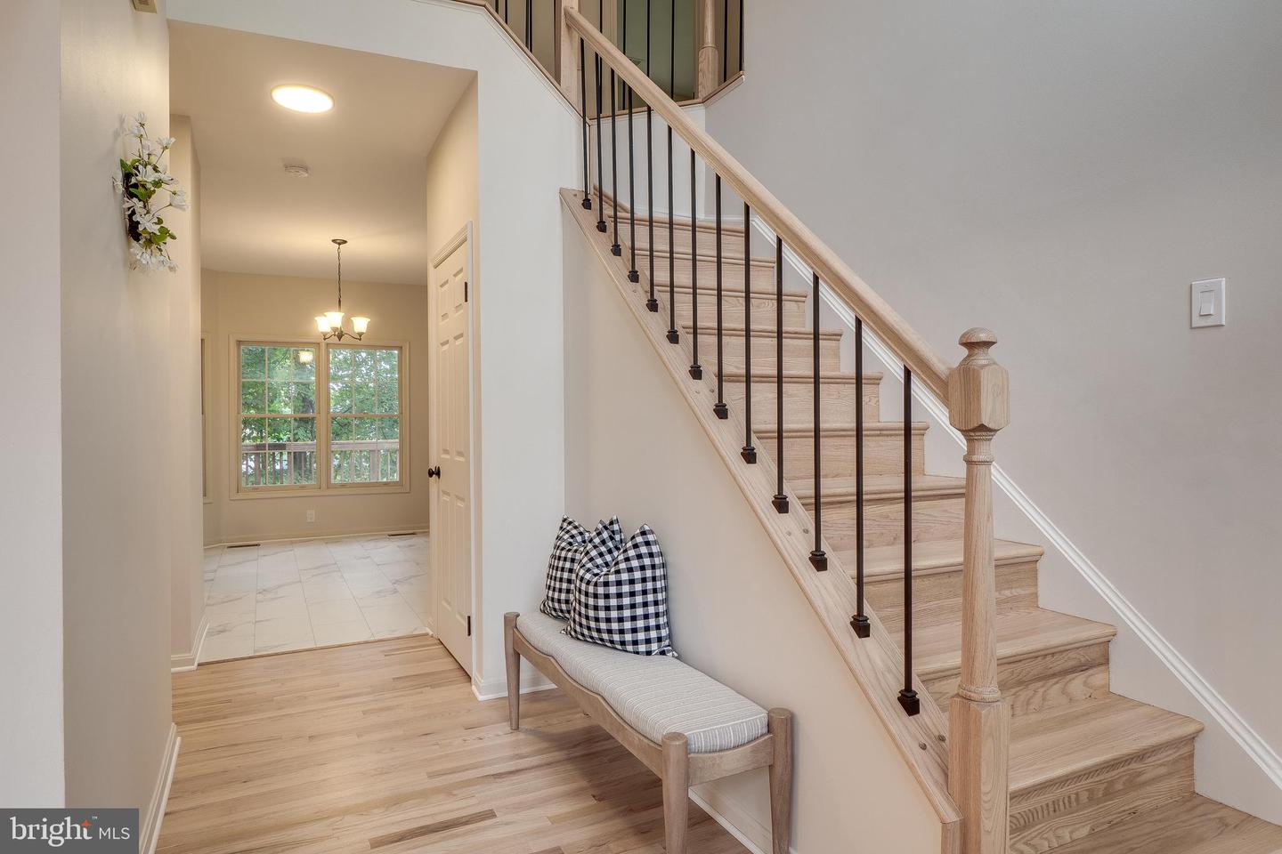 8004 CHIPPENHAM CT, FAIRFAX STATION, Virginia 22039, 4 Bedrooms Bedrooms, ,2 BathroomsBathrooms,Residential,For sale,8004 CHIPPENHAM CT,VAFX2270094 MLS # VAFX2270094