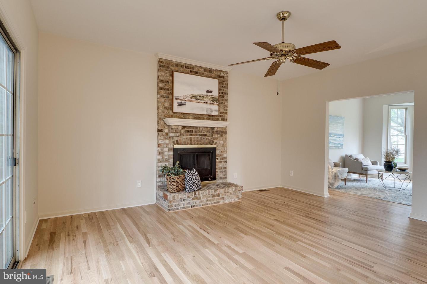 8004 CHIPPENHAM CT, FAIRFAX STATION, Virginia 22039, 4 Bedrooms Bedrooms, ,2 BathroomsBathrooms,Residential,For sale,8004 CHIPPENHAM CT,VAFX2270094 MLS # VAFX2270094