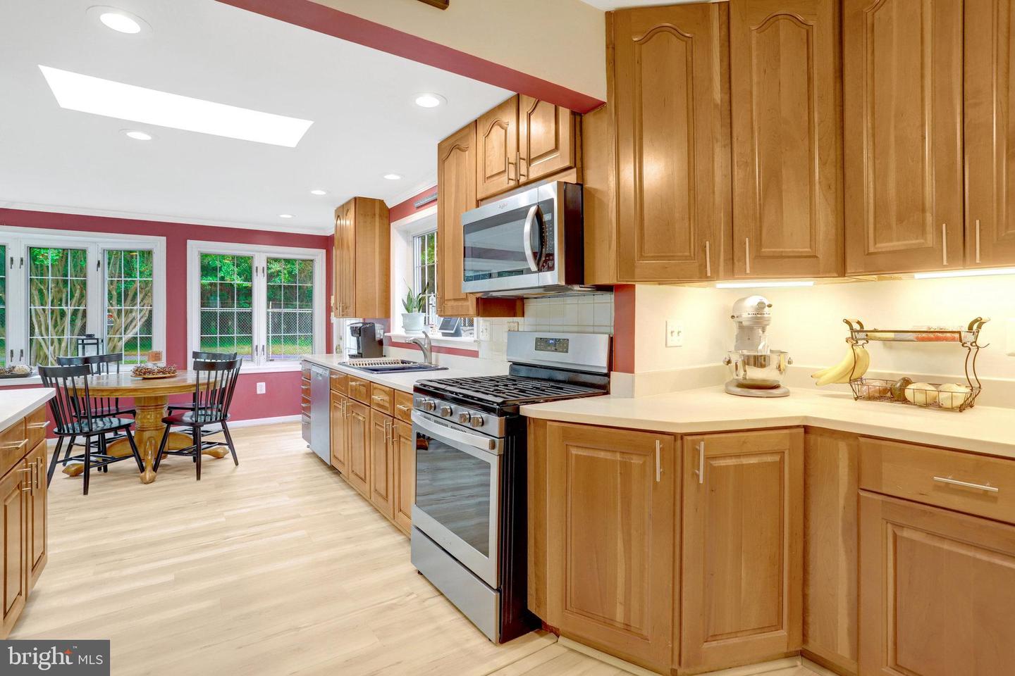 7501 WEXFORD PL, ALEXANDRIA, Virginia 22315, 3 Bedrooms Bedrooms, 5 Rooms Rooms,2 BathroomsBathrooms,Residential,For sale,7501 WEXFORD PL,VAFX2270100 MLS # VAFX2270100
