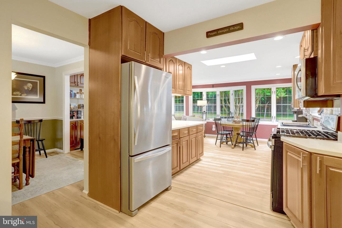 7501 WEXFORD PL, ALEXANDRIA, Virginia 22315, 3 Bedrooms Bedrooms, 5 Rooms Rooms,2 BathroomsBathrooms,Residential,For sale,7501 WEXFORD PL,VAFX2270100 MLS # VAFX2270100