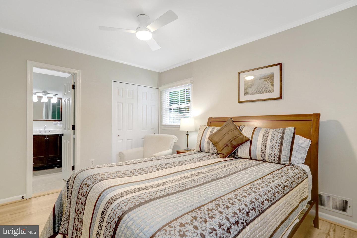 7501 WEXFORD PL, ALEXANDRIA, Virginia 22315, 3 Bedrooms Bedrooms, 5 Rooms Rooms,2 BathroomsBathrooms,Residential,For sale,7501 WEXFORD PL,VAFX2270100 MLS # VAFX2270100