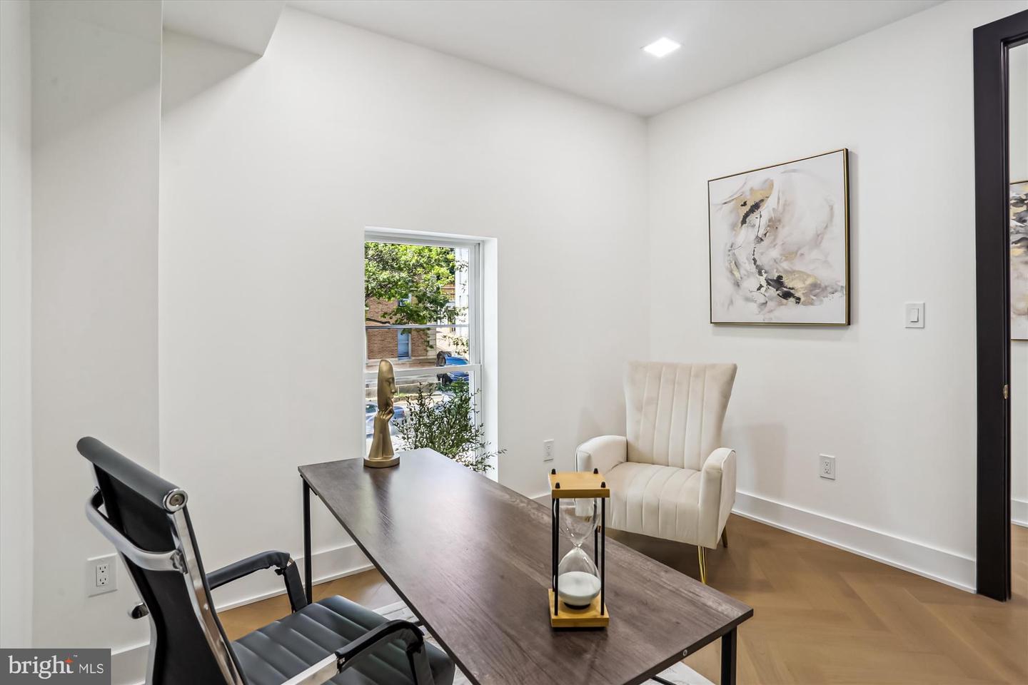 1832 FLORIDA AVE NW, WASHINGTON, District Of Columbia 20009, 3 Bedrooms Bedrooms, ,3 BathroomsBathrooms,Residential,For sale,1832 FLORIDA AVE NW,DCDC2224950 MLS # DCDC2224950