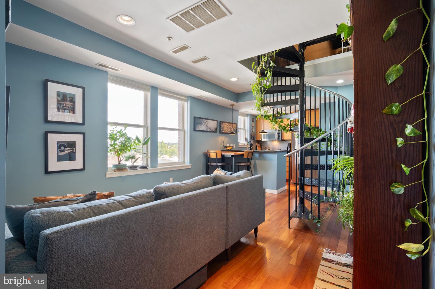 2535 13TH ST NW #403, WASHINGTON, District Of Columbia 20009, 1 Bedroom Bedrooms, ,1 BathroomBathrooms,Residential,For sale,2535 13TH ST NW #403,DCDC2224976 MLS # DCDC2224976