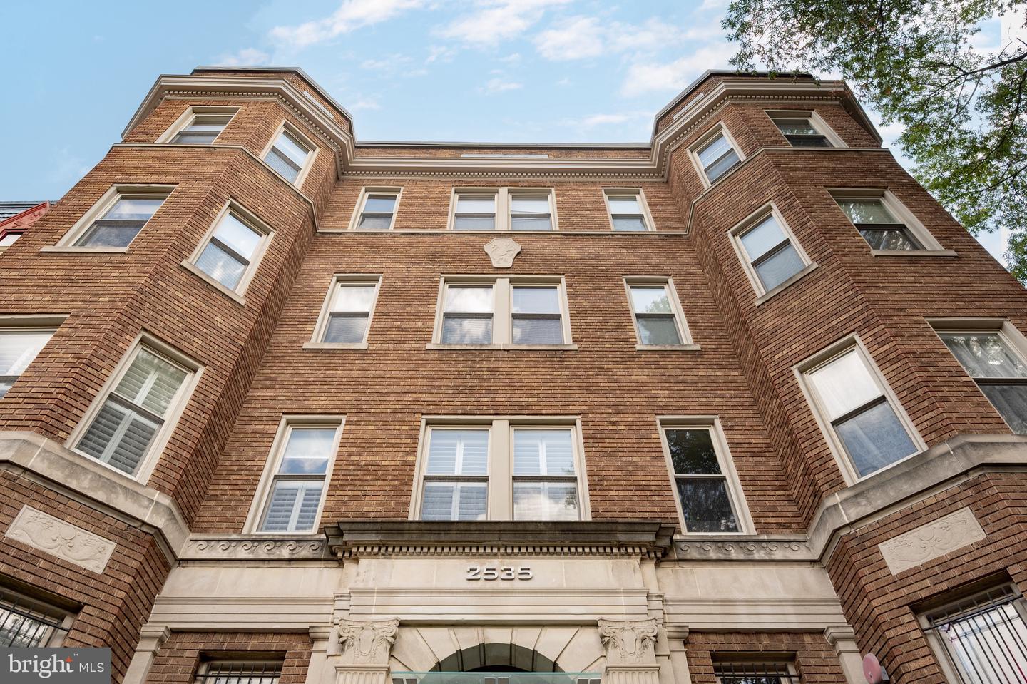 2535 13TH ST NW #403, WASHINGTON, District Of Columbia 20009, 1 Bedroom Bedrooms, ,1 BathroomBathrooms,Residential,For sale,2535 13TH ST NW #403,DCDC2224976 MLS # DCDC2224976