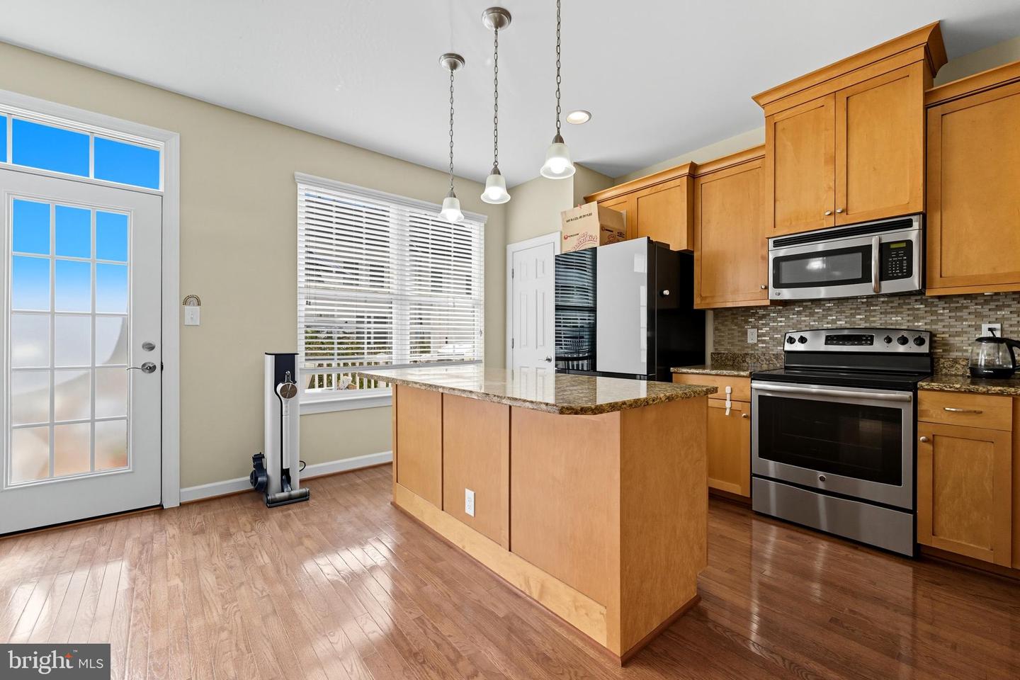 112 PEYTON RANDOLPH DR, YORKTOWN, Virginia 23692, 4 Bedrooms Bedrooms, 7 Rooms Rooms,2 BathroomsBathrooms,Residential,For sale,112 PEYTON RANDOLPH DR,VAYV2000100 MLS # VAYV2000100