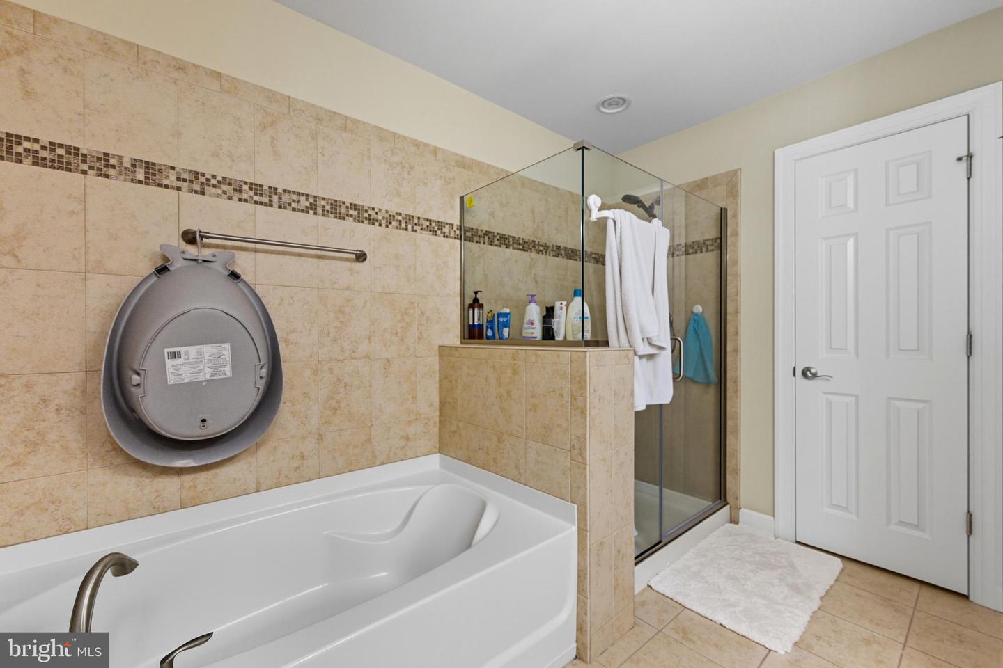 112 PEYTON RANDOLPH DR, YORKTOWN, Virginia 23692, 4 Bedrooms Bedrooms, 7 Rooms Rooms,2 BathroomsBathrooms,Residential,For sale,112 PEYTON RANDOLPH DR,VAYV2000100 MLS # VAYV2000100