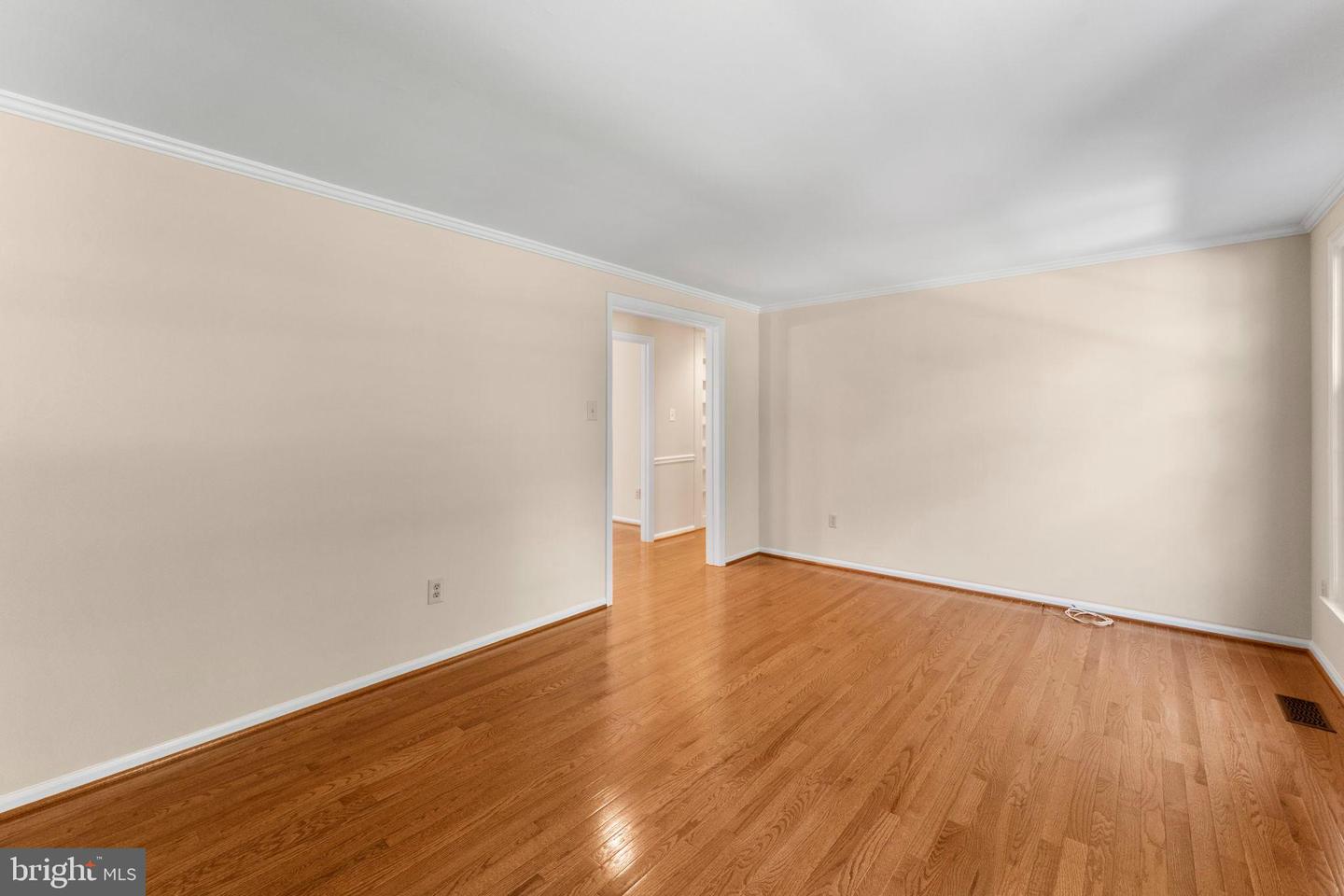 6605 DUVON PL, MANASSAS, Virginia 20111, 4 Bedrooms Bedrooms, 15 Rooms Rooms,3 BathroomsBathrooms,Residential,For sale,6605 DUVON PL,VAPW2105148 MLS # VAPW2105148