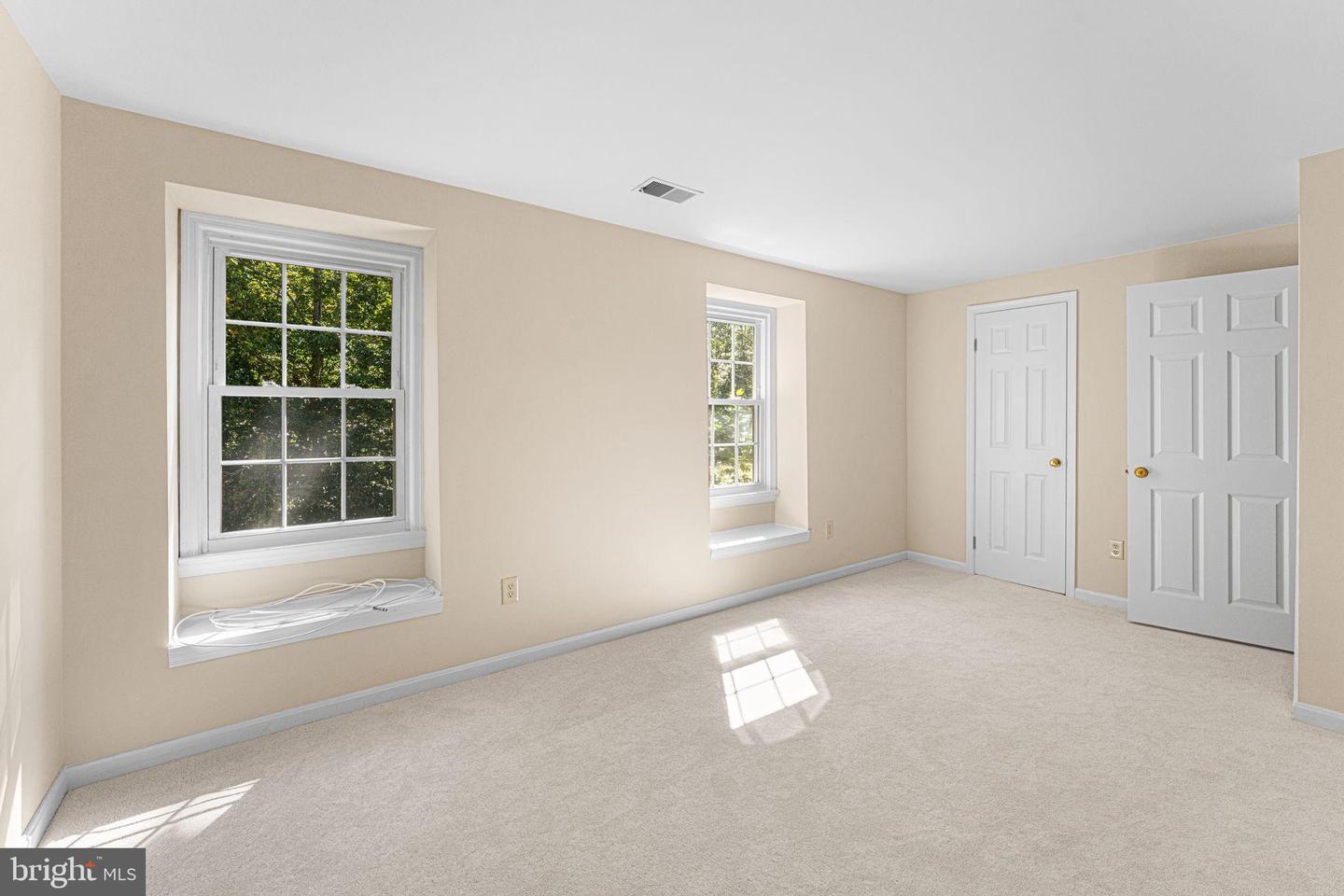6605 DUVON PL, MANASSAS, Virginia 20111, 4 Bedrooms Bedrooms, 15 Rooms Rooms,3 BathroomsBathrooms,Residential,For sale,6605 DUVON PL,VAPW2105148 MLS # VAPW2105148