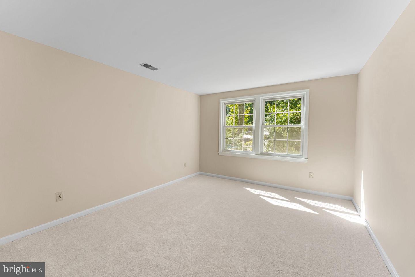 6605 DUVON PL, MANASSAS, Virginia 20111, 4 Bedrooms Bedrooms, 15 Rooms Rooms,3 BathroomsBathrooms,Residential,For sale,6605 DUVON PL,VAPW2105148 MLS # VAPW2105148