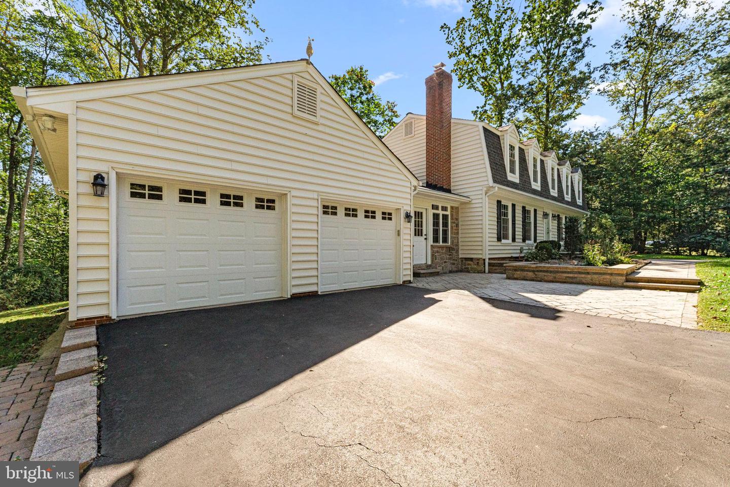 6605 DUVON PL, MANASSAS, Virginia 20111, 4 Bedrooms Bedrooms, 15 Rooms Rooms,3 BathroomsBathrooms,Residential,For sale,6605 DUVON PL,VAPW2105148 MLS # VAPW2105148