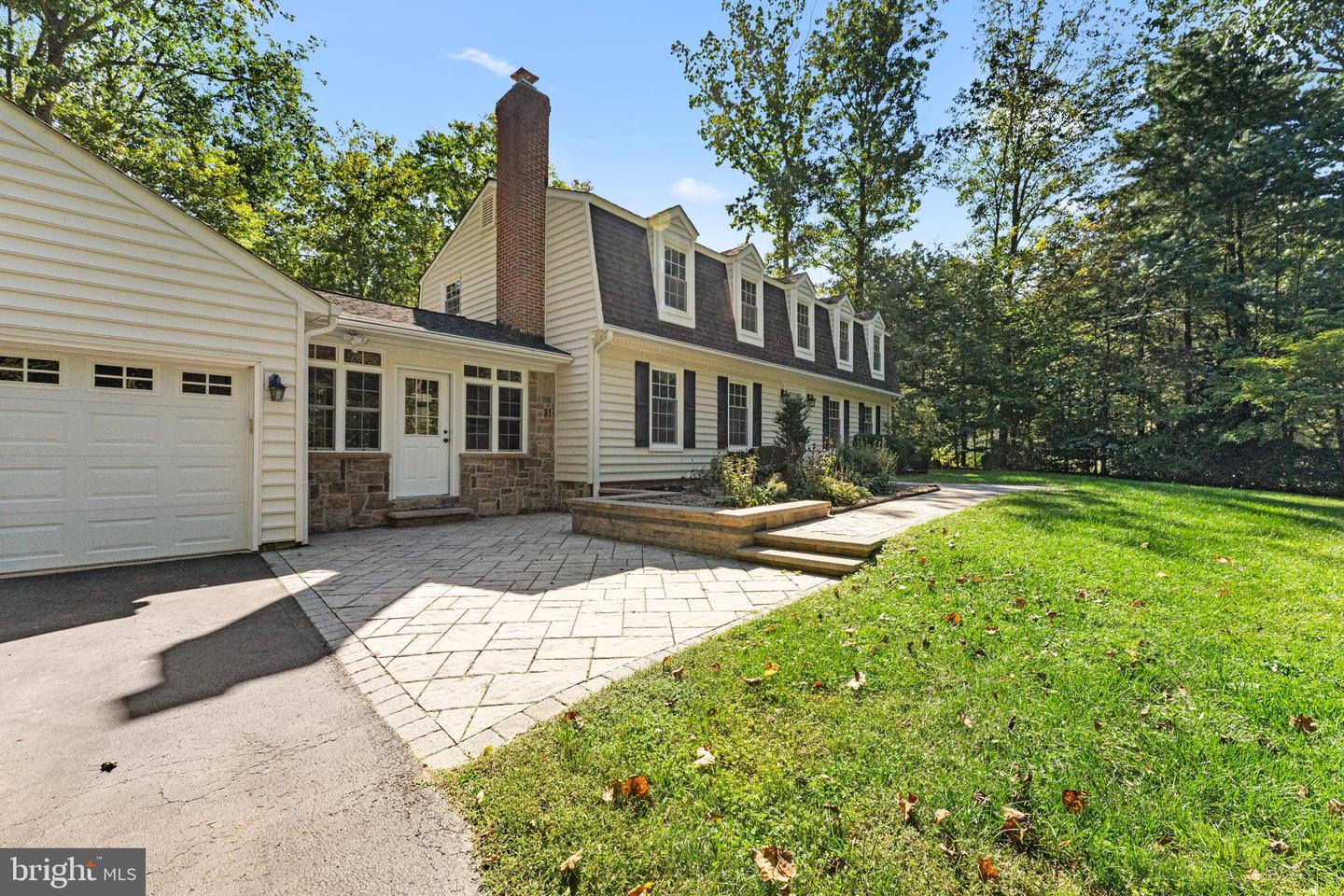 6605 DUVON PL, MANASSAS, Virginia 20111, 4 Bedrooms Bedrooms, 15 Rooms Rooms,3 BathroomsBathrooms,Residential,For sale,6605 DUVON PL,VAPW2105148 MLS # VAPW2105148