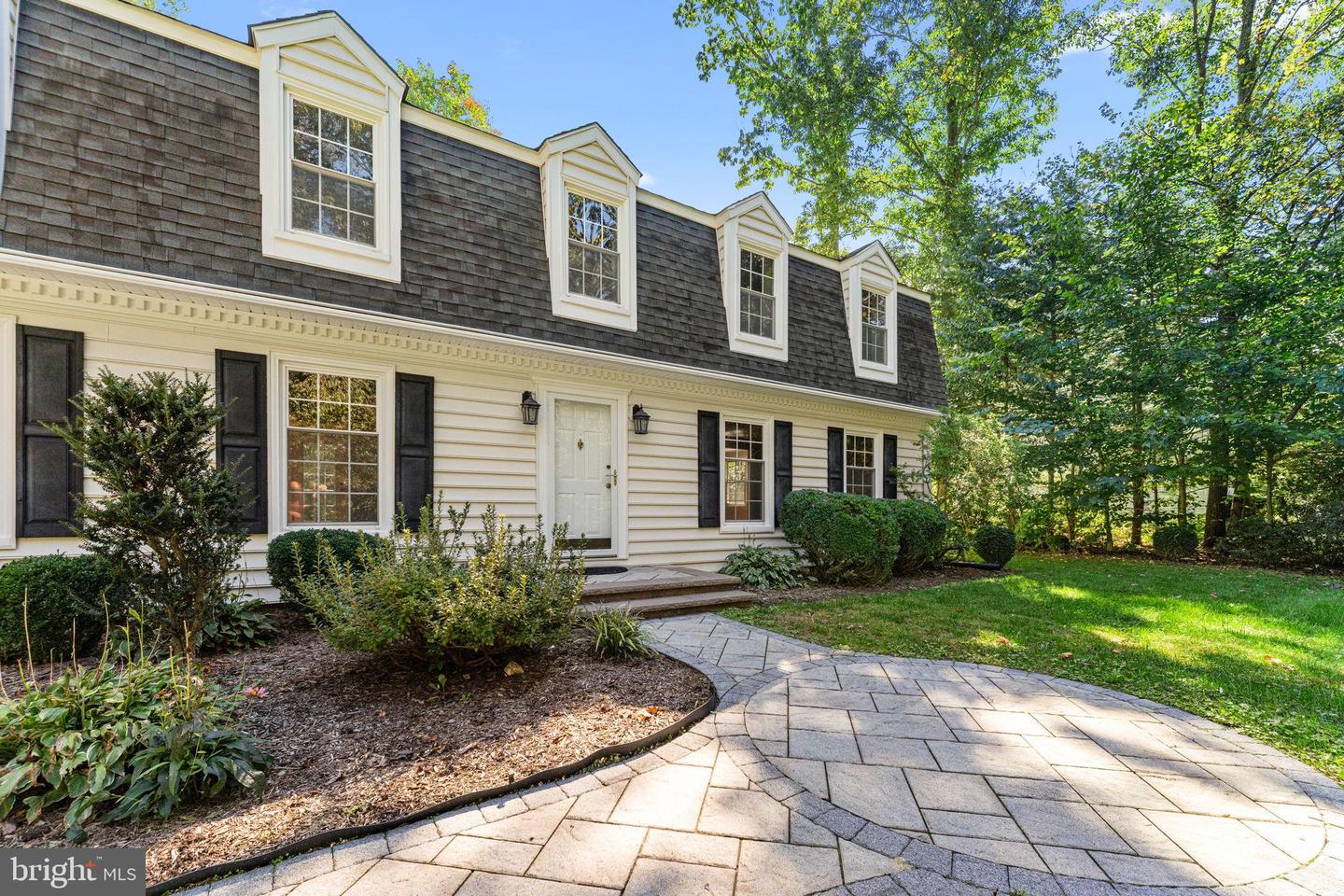 6605 DUVON PL, MANASSAS, Virginia 20111, 4 Bedrooms Bedrooms, 15 Rooms Rooms,3 BathroomsBathrooms,Residential,For sale,6605 DUVON PL,VAPW2105148 MLS # VAPW2105148