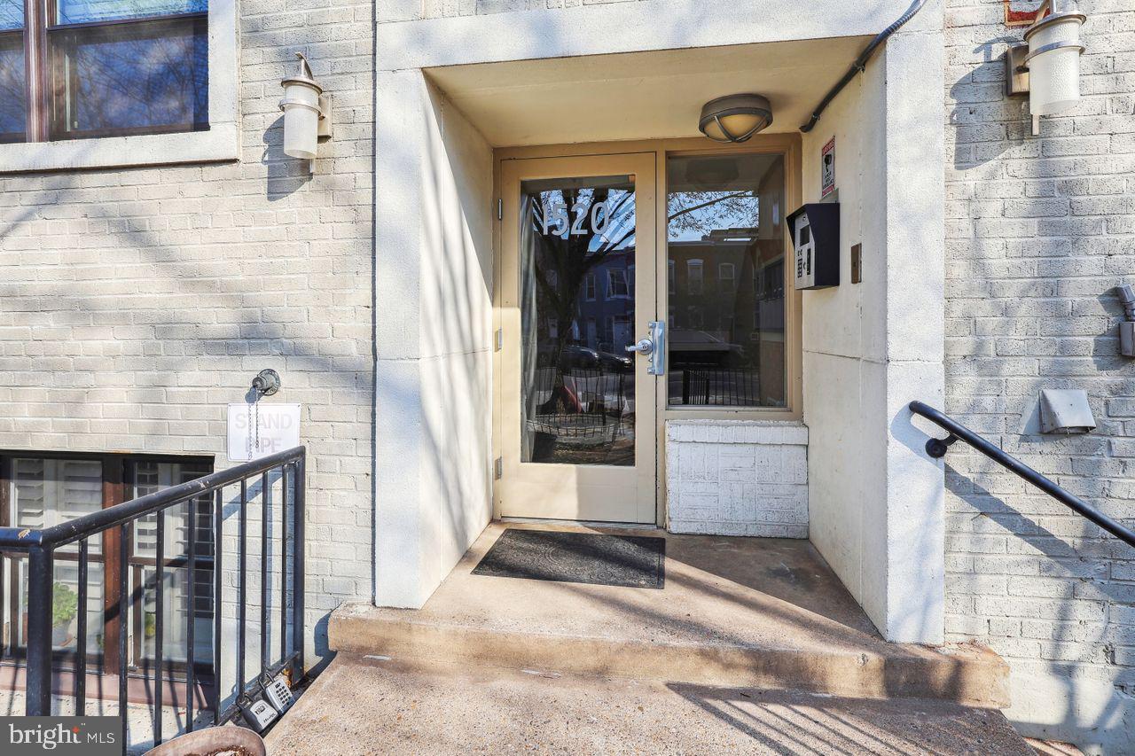 1520 INDEPENDENCE AVE SE #202, WASHINGTON, District Of Columbia 20003, 2 Bedrooms Bedrooms, ,2 BathroomsBathrooms,Residential,For sale,1520 INDEPENDENCE AVE SE #202,DCDC2225020 MLS # DCDC2225020 1520 INDEPENDENCE AVE SE #202, WASHINGTON, District Of Columbia 20003, 2 Bedrooms Bedrooms, ,2 BathroomsBathrooms,Residential,For sale,1520 INDEPENDENCE AVE SE #202,DCDC2225020 MLS # DCDC2225020