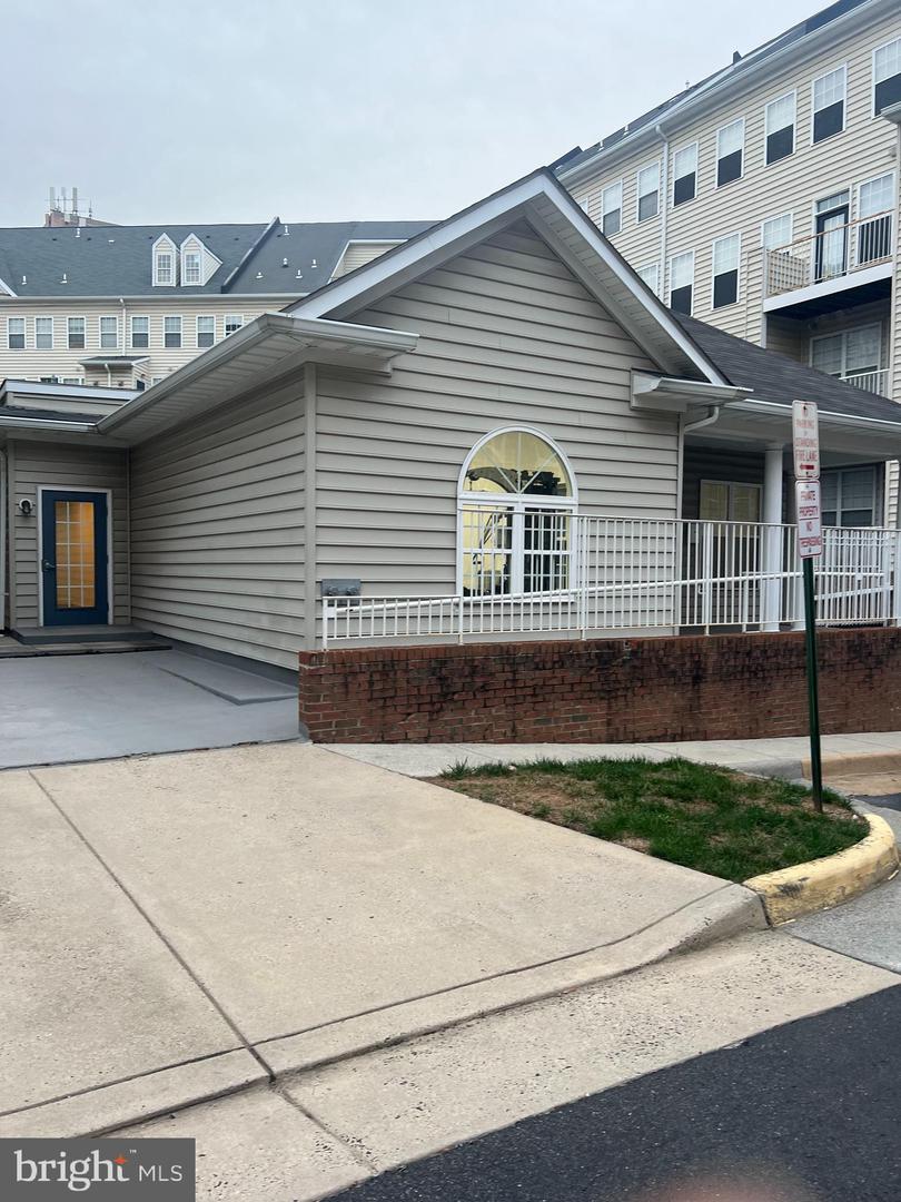 2711 BELLFOREST CT #109, VIENNA, Virginia 22180, 1 Bedroom Bedrooms, ,1 BathroomBathrooms,Residential,For sale,2711 BELLFOREST CT #109,VAFX2270210 MLS # VAFX2270210