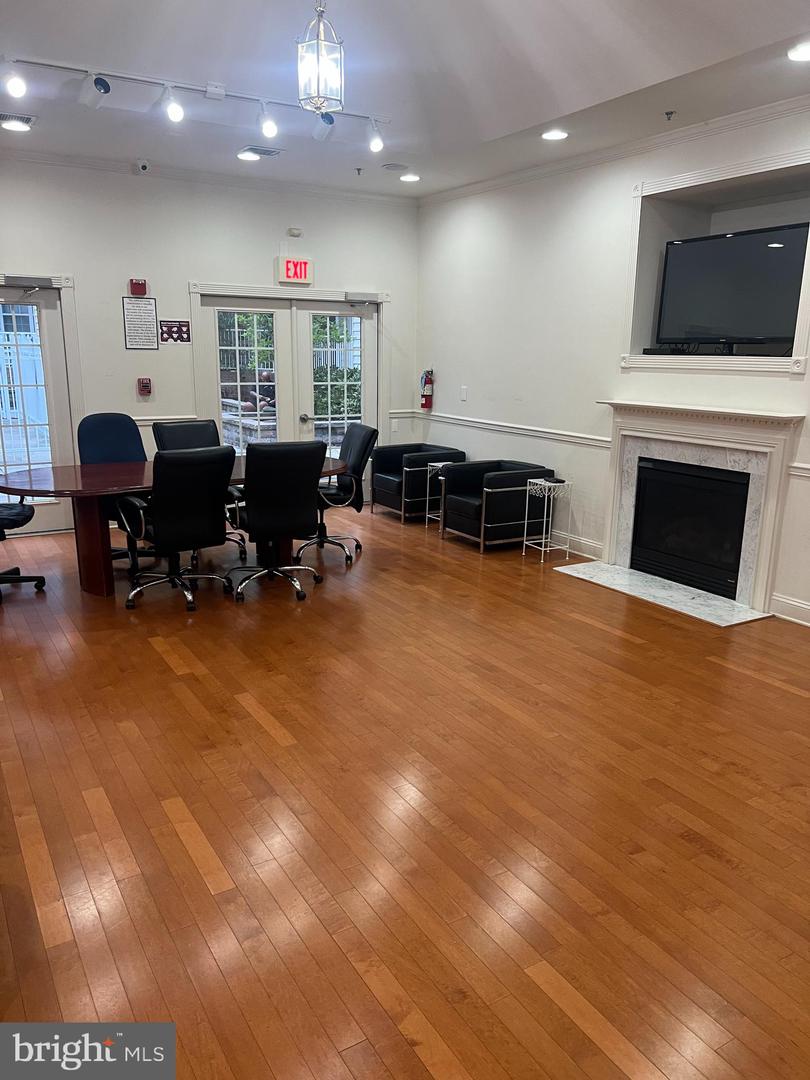 2711 BELLFOREST CT #109, VIENNA, Virginia 22180, 1 Bedroom Bedrooms, ,1 BathroomBathrooms,Residential,For sale,2711 BELLFOREST CT #109,VAFX2270210 MLS # VAFX2270210