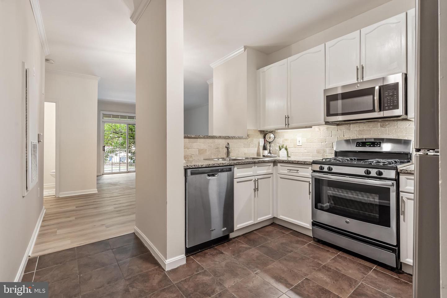 2711 BELLFOREST CT #109, VIENNA, Virginia 22180, 1 Bedroom Bedrooms, ,1 BathroomBathrooms,Residential,For sale,2711 BELLFOREST CT #109,VAFX2270210 MLS # VAFX2270210