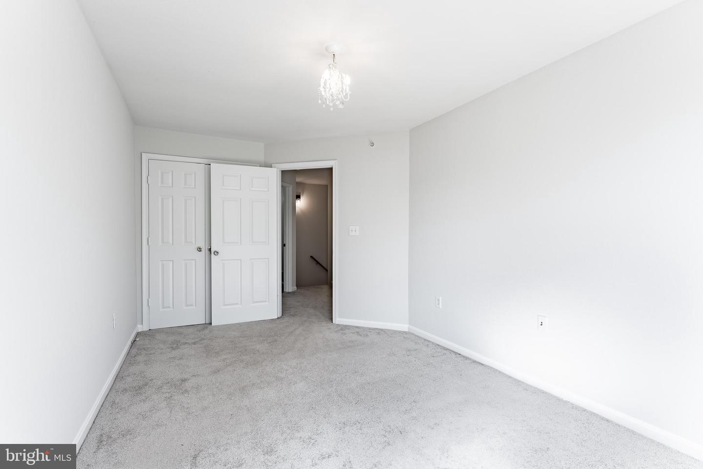 12887 FAIR BRIAR LN, FAIRFAX, Virginia 22033, 2 Bedrooms Bedrooms, ,2 BathroomsBathrooms,Residential,For sale,12887 FAIR BRIAR LN,VAFX2270262 MLS # VAFX2270262