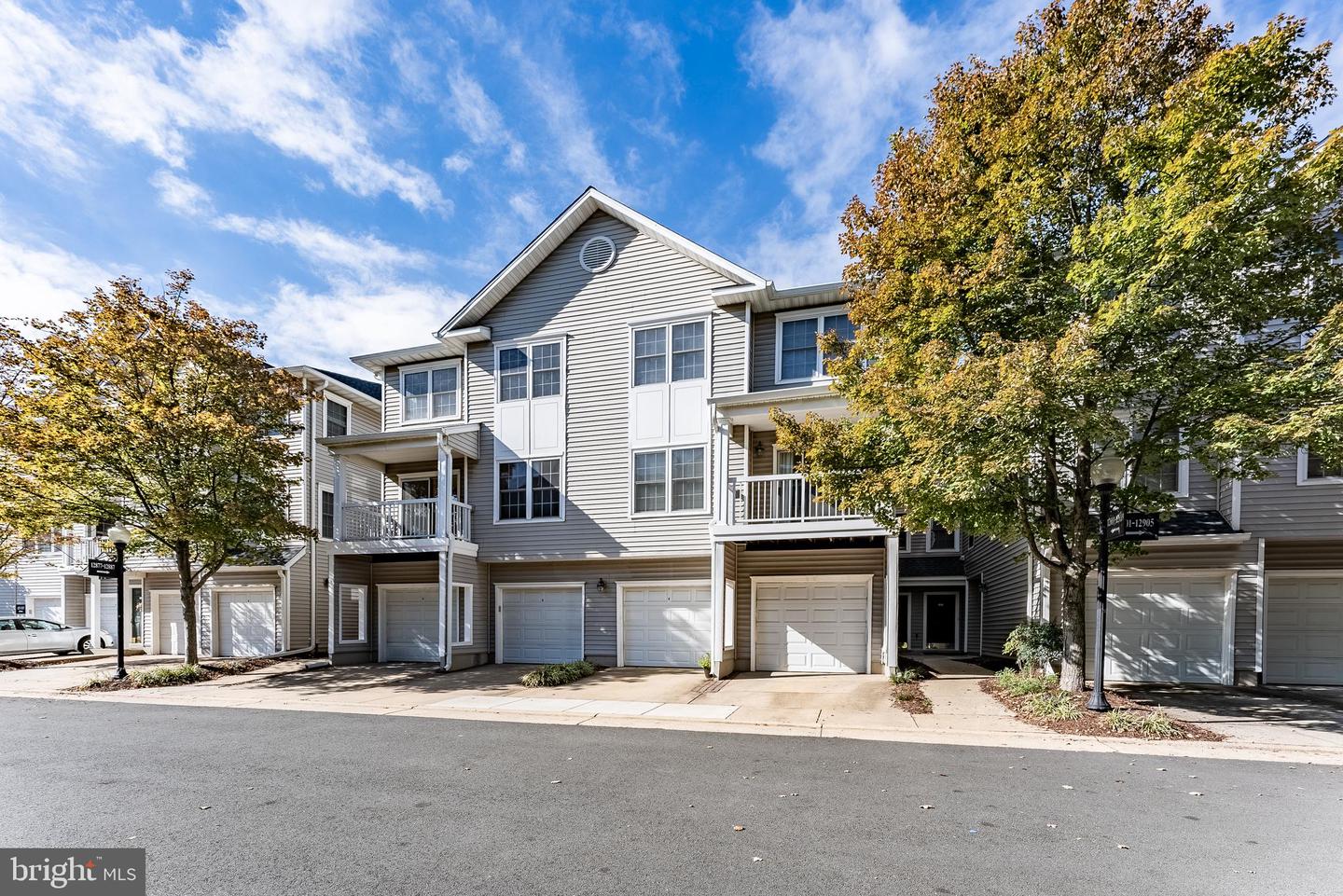12887 FAIR BRIAR LN, FAIRFAX, Virginia 22033, 2 Bedrooms Bedrooms, ,2 BathroomsBathrooms,Residential,For sale,12887 FAIR BRIAR LN,VAFX2270262 MLS # VAFX2270262