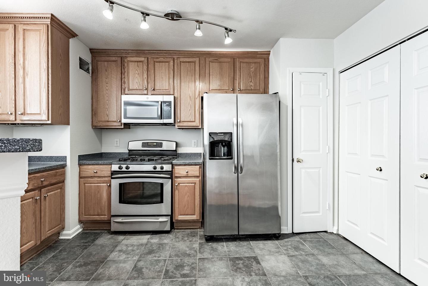 12887 FAIR BRIAR LN, FAIRFAX, Virginia 22033, 2 Bedrooms Bedrooms, ,2 BathroomsBathrooms,Residential,For sale,12887 FAIR BRIAR LN,VAFX2270262 MLS # VAFX2270262