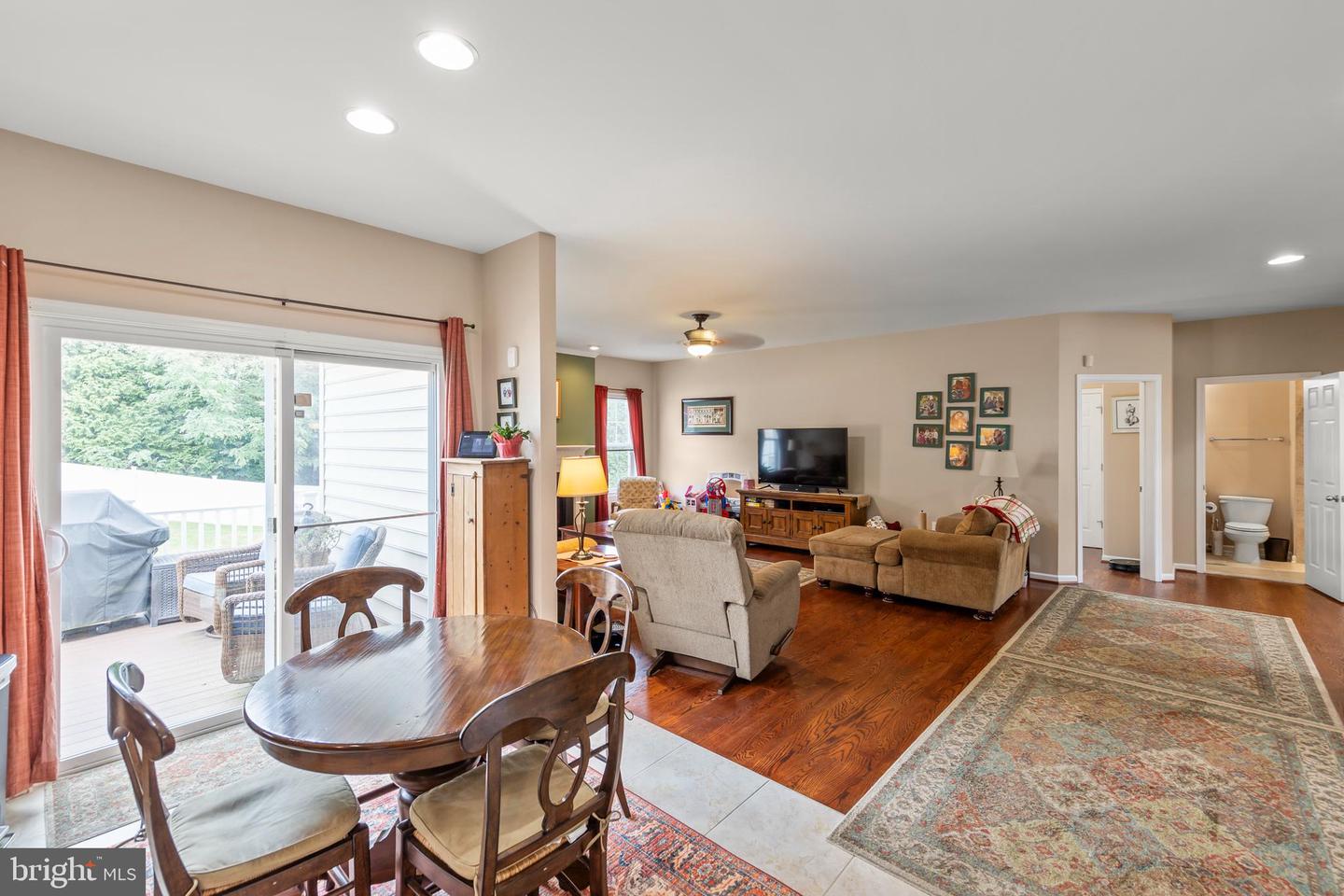800 LAKE DR, WINCHESTER, Virginia 22601, 5 Bedrooms Bedrooms, ,4 BathroomsBathrooms,Residential,For sale,800 LAKE DR,VAWI2009168 MLS # VAWI2009168
