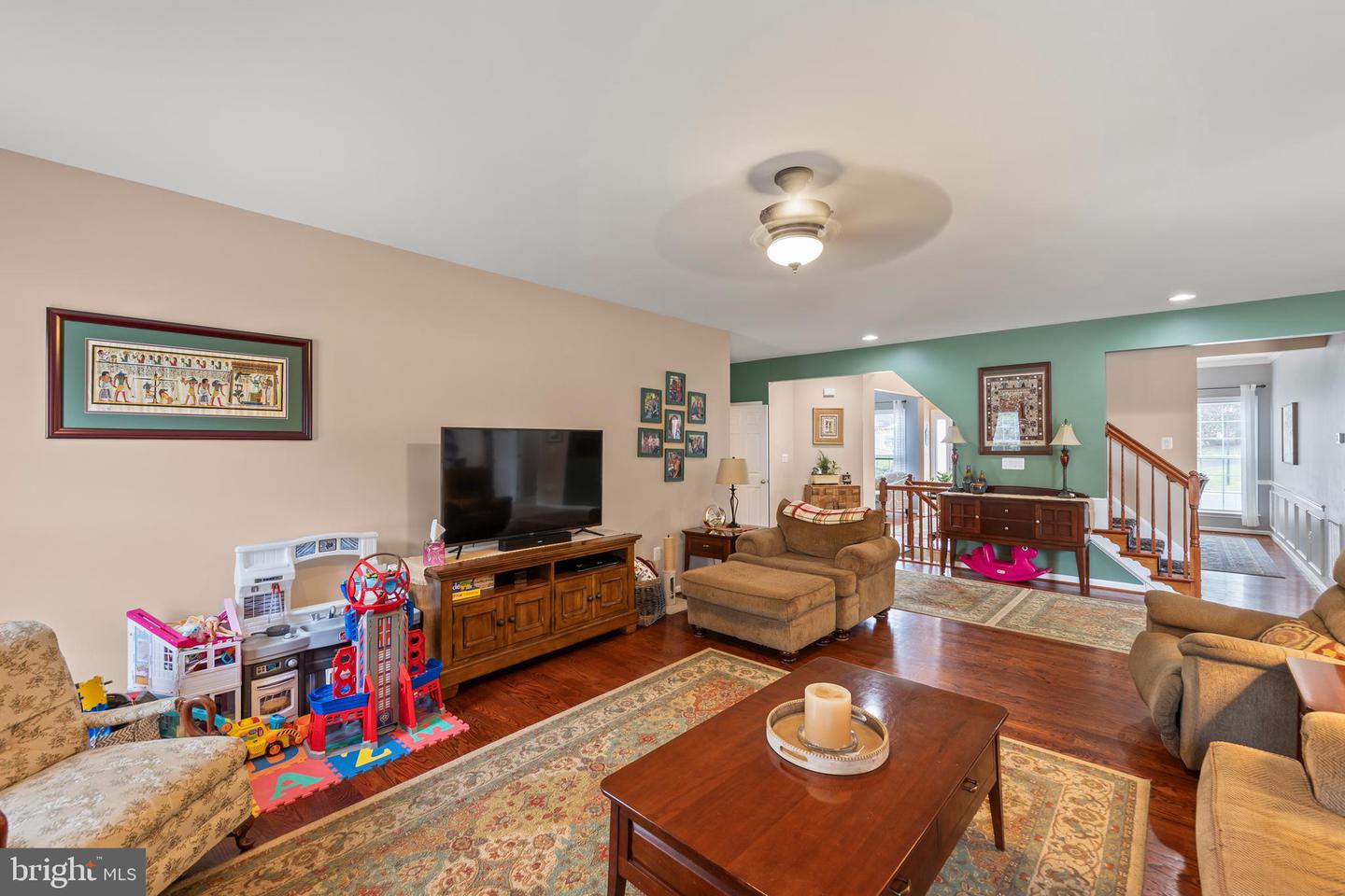 800 LAKE DR, WINCHESTER, Virginia 22601, 5 Bedrooms Bedrooms, ,4 BathroomsBathrooms,Residential,For sale,800 LAKE DR,VAWI2009168 MLS # VAWI2009168
