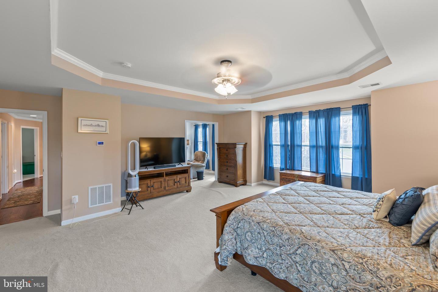 800 LAKE DR, WINCHESTER, Virginia 22601, 5 Bedrooms Bedrooms, ,4 BathroomsBathrooms,Residential,For sale,800 LAKE DR,VAWI2009168 MLS # VAWI2009168