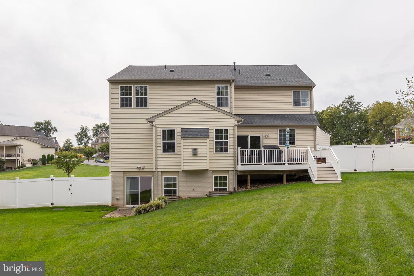 800 LAKE DR, WINCHESTER, Virginia 22601, 5 Bedrooms Bedrooms, ,4 BathroomsBathrooms,Residential,For sale,800 LAKE DR,VAWI2009168 MLS # VAWI2009168