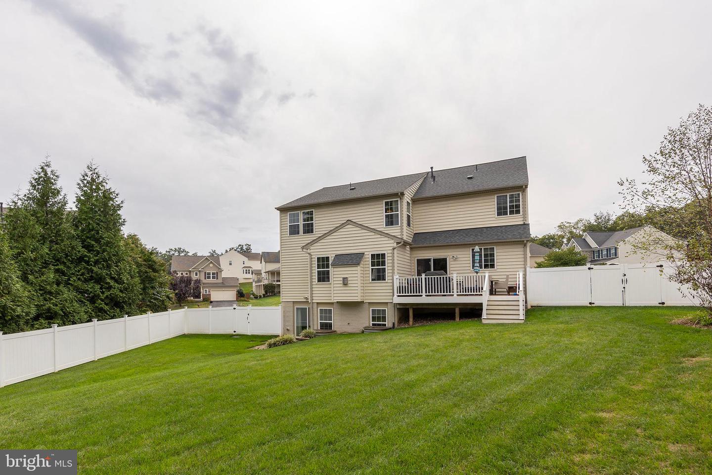 800 LAKE DR, WINCHESTER, Virginia 22601, 5 Bedrooms Bedrooms, ,4 BathroomsBathrooms,Residential,For sale,800 LAKE DR,VAWI2009168 MLS # VAWI2009168