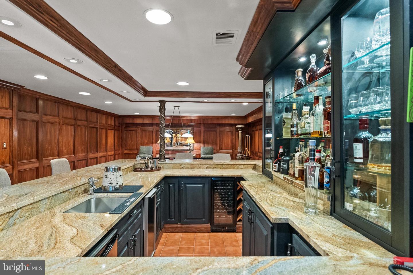 536 SPRINGVALE RD, GREAT FALLS, Virginia 22066, 6 Bedrooms Bedrooms, ,7 BathroomsBathrooms,Residential,For sale,536 SPRINGVALE RD,VAFX2270218 MLS # VAFX2270218