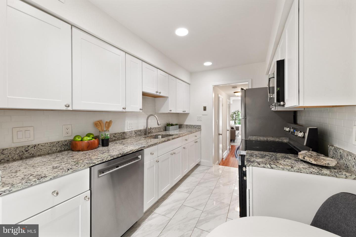 4829 41ST ST NW, WASHINGTON, District Of Columbia 20016, 2 Bedrooms Bedrooms, ,1 BathroomBathrooms,Residential,For sale,4829 41ST ST NW,DCDC2225044 MLS # DCDC2225044