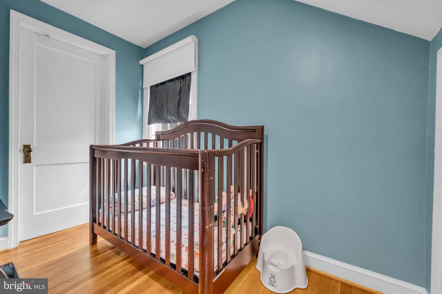 2805 W GEORGE MASON RD, FALLS CHURCH, Virginia 22042, 4 Bedrooms Bedrooms, ,2 BathroomsBathrooms,Residential,For sale,2805 W GEORGE MASON RD,VAFX2270254 MLS # VAFX2270254