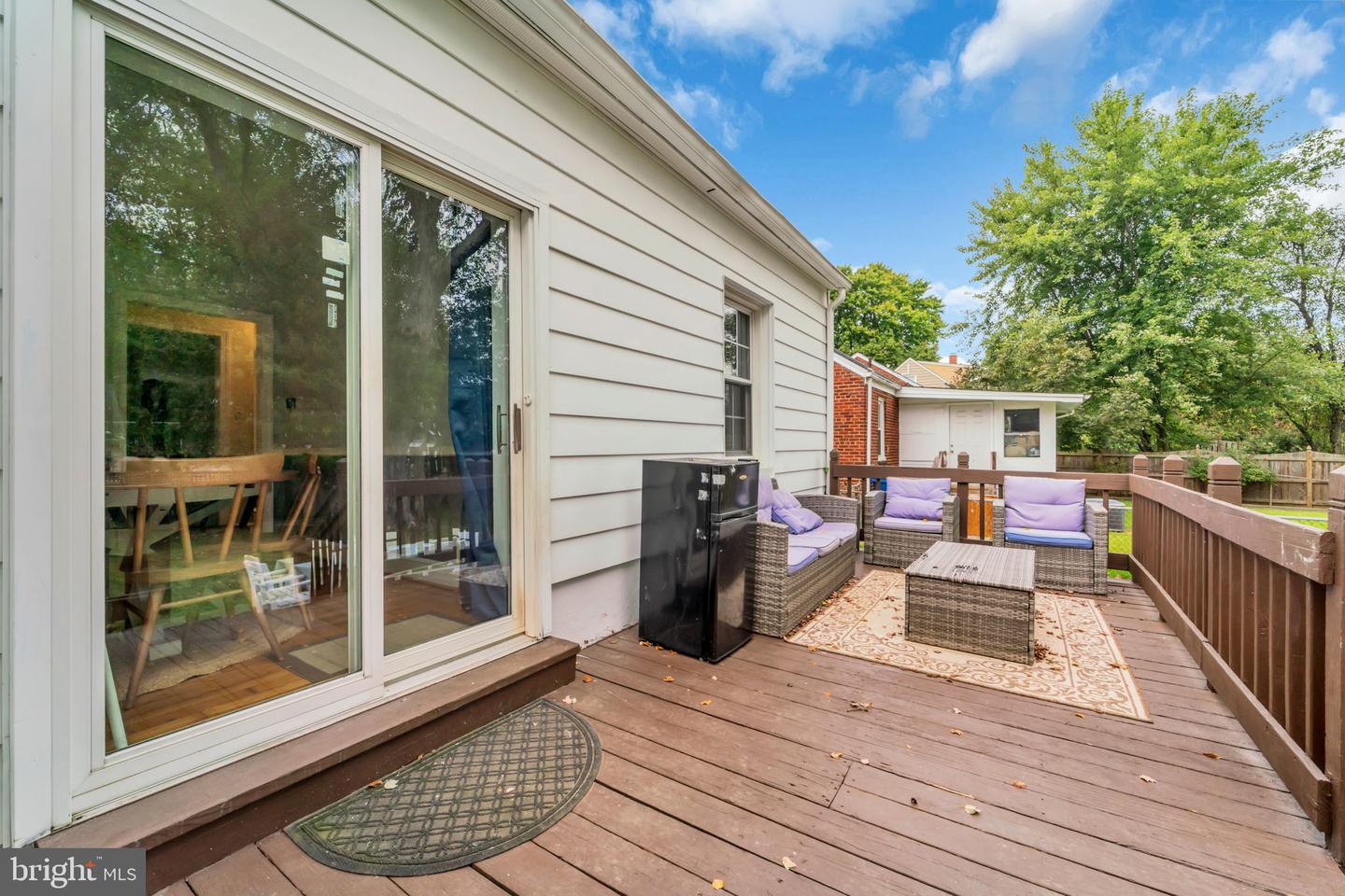 2805 W GEORGE MASON RD, FALLS CHURCH, Virginia 22042, 4 Bedrooms Bedrooms, ,2 BathroomsBathrooms,Residential,For sale,2805 W GEORGE MASON RD,VAFX2270254 MLS # VAFX2270254