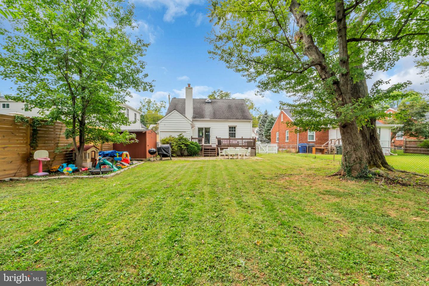 2805 W GEORGE MASON RD, FALLS CHURCH, Virginia 22042, 4 Bedrooms Bedrooms, ,2 BathroomsBathrooms,Residential,For sale,2805 W GEORGE MASON RD,VAFX2270254 MLS # VAFX2270254