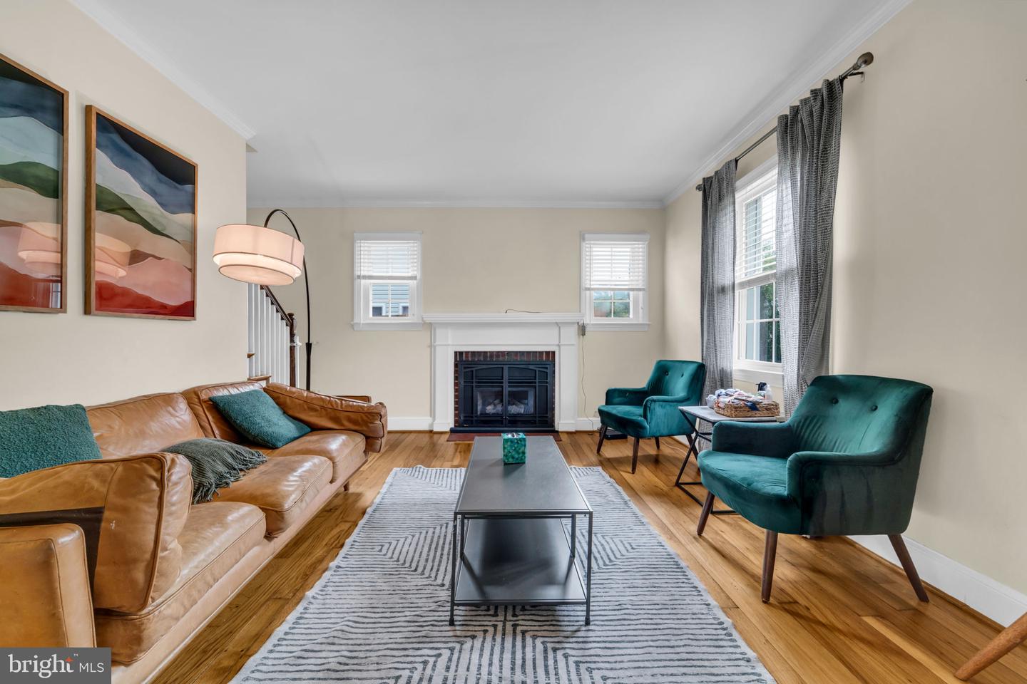 2805 W GEORGE MASON RD, FALLS CHURCH, Virginia 22042, 4 Bedrooms Bedrooms, ,2 BathroomsBathrooms,Residential,For sale,2805 W GEORGE MASON RD,VAFX2270254 MLS # VAFX2270254