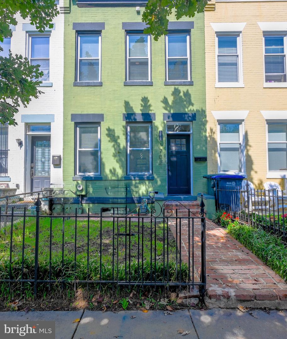 1702 A ST SE, WASHINGTON, District Of Columbia 20003, 2 Bedrooms Bedrooms, ,1 BathroomBathrooms,Residential,For sale,1702 A ST SE,DCDC2225068 MLS # DCDC2225068